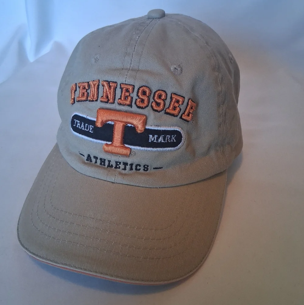 Tennessee Volunteers- Youth One Size. 100% Cotton, Velcro Back Cap. - Picture 1 of 5